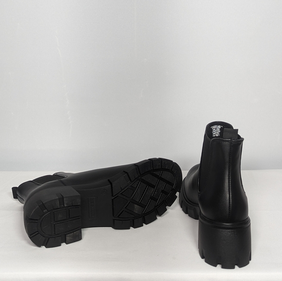 NEW Steve Madden Womens Leather Howler Chunky Heel Ankle Boot Sz 9 black - Picture 3 of 3